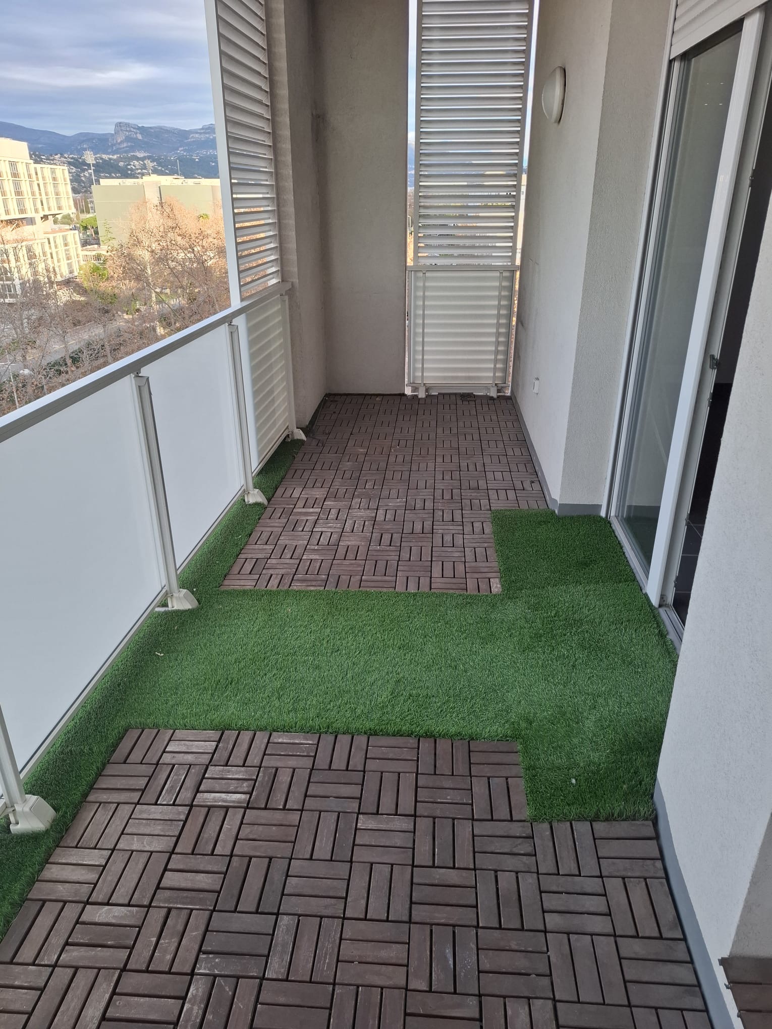 Débarras réalisé par Farah Débarras