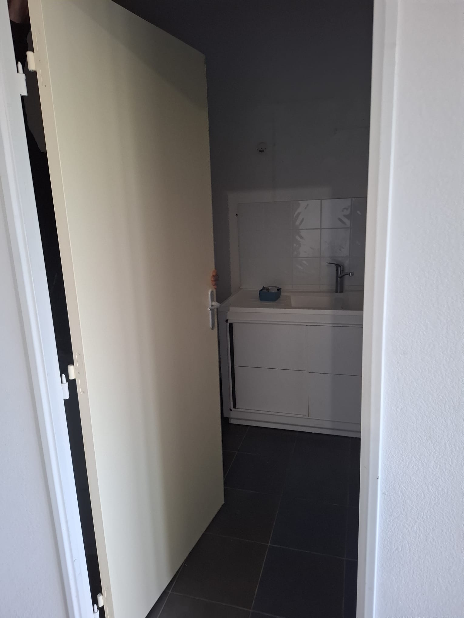 Débarras réalisé par Farah Débarras