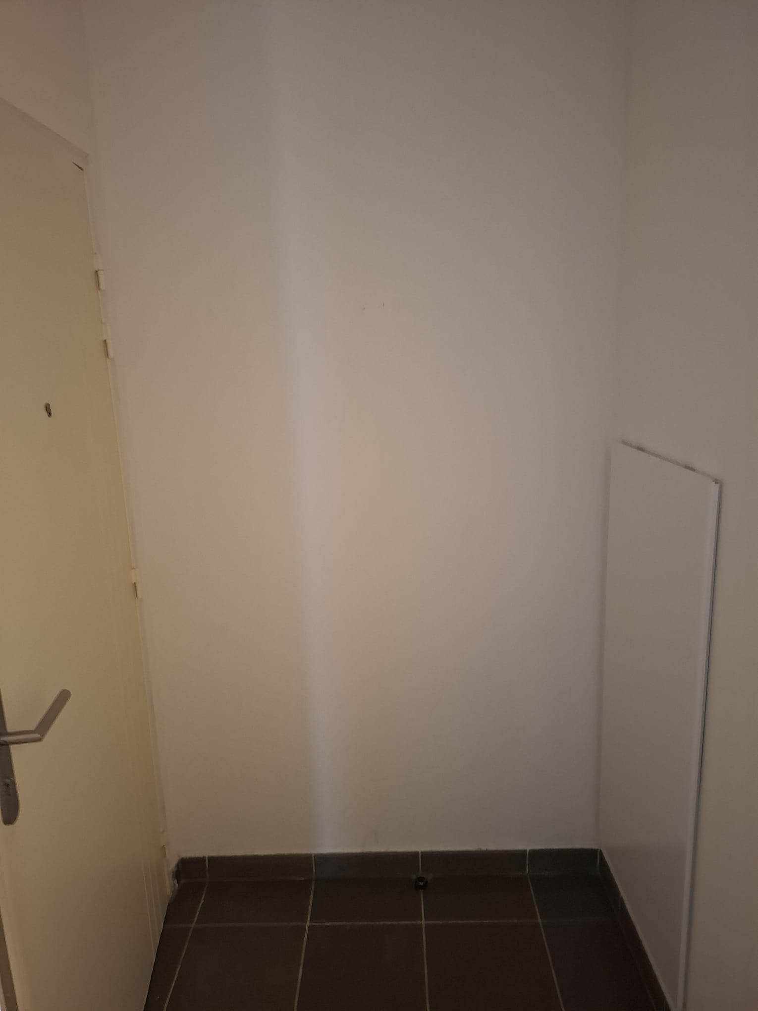 Débarras réalisé par Farah Débarras