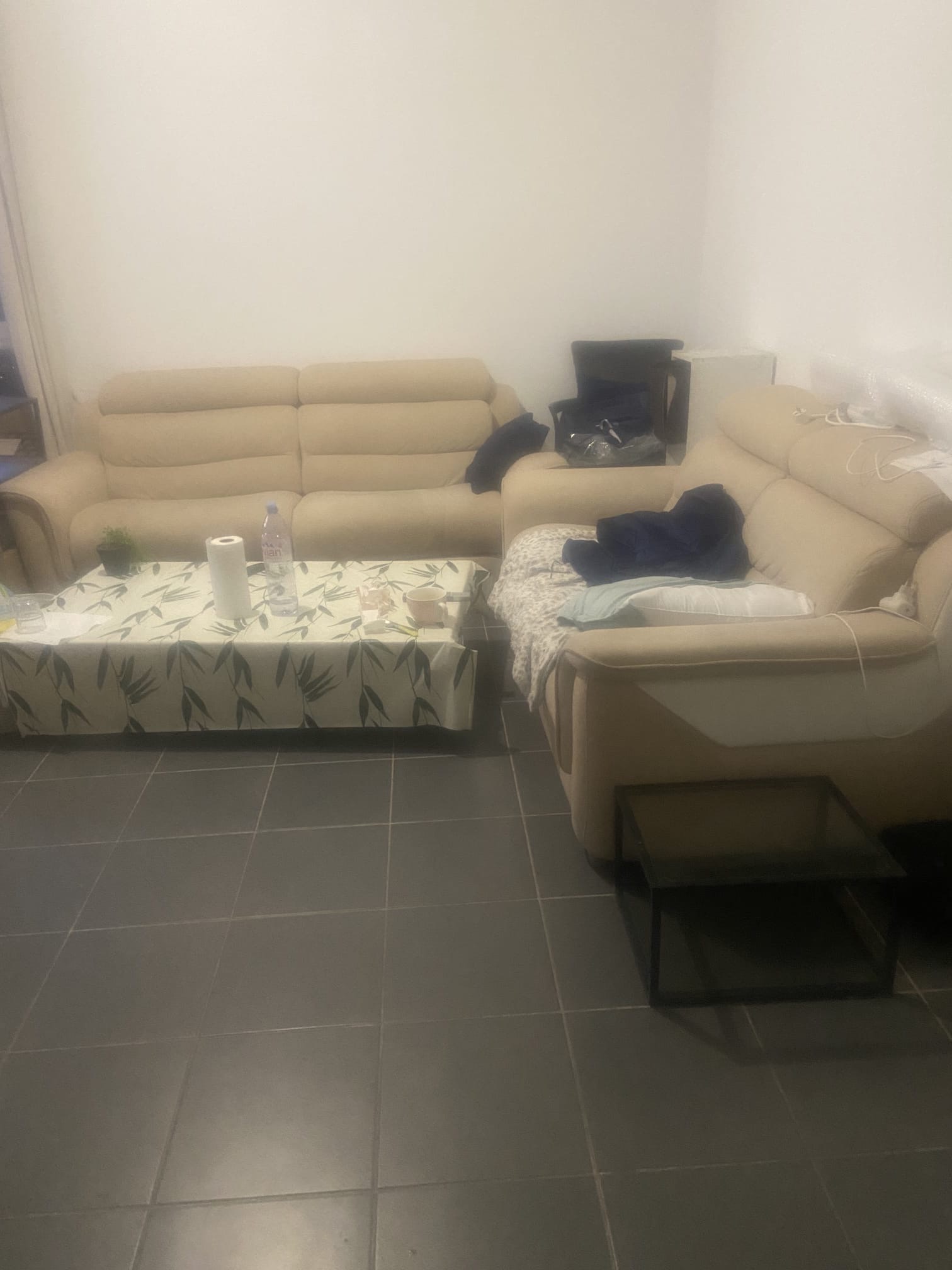 Débarras réalisé par Farah Débarras